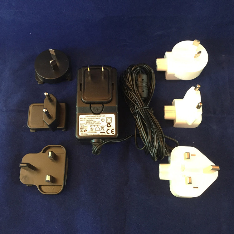 This travel conversion kit includes all of the necessary accessories you might need to convert the SAMi Kit for overseas use including a new A/C adaptor for the SAMi router and additional plug converters for major international adaptors.  